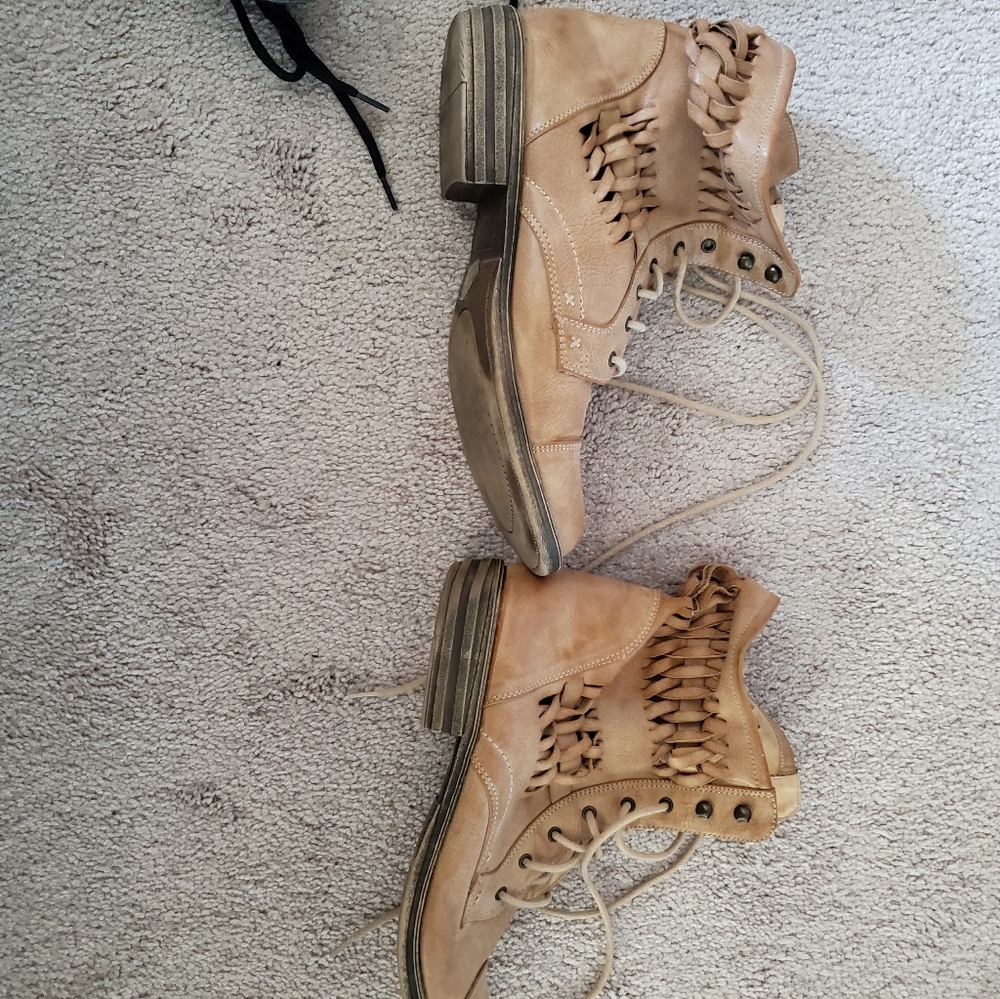 Ankle boots